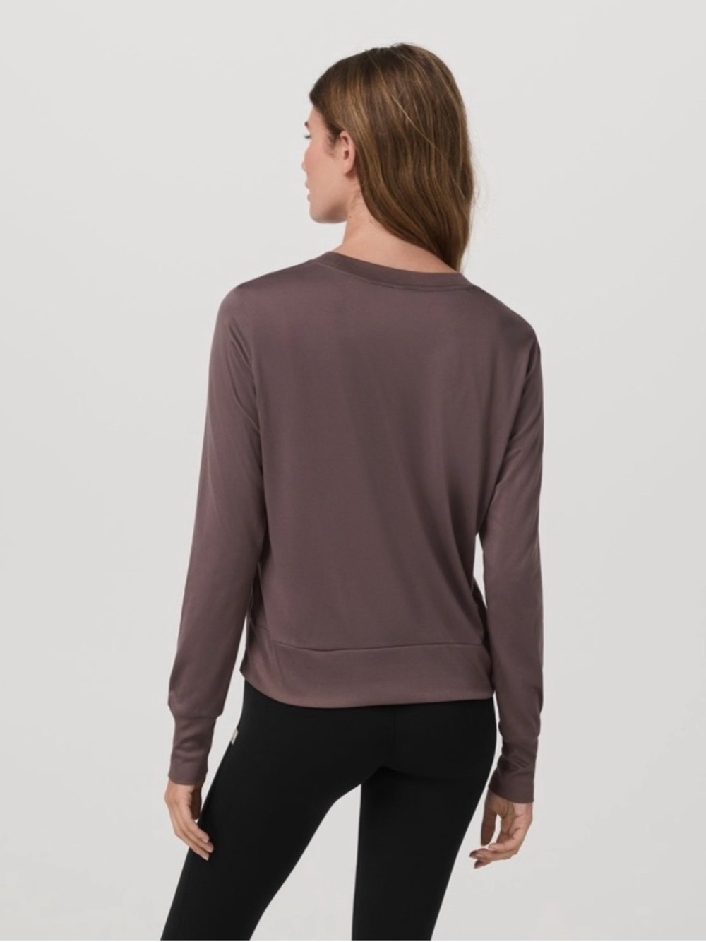 Vuori Huckleberry Long-Sleeve
Daydream Crew - Picture 3 of 9